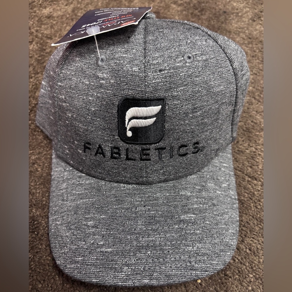 Fabletics Cap America‎ Charcoal Gray Slub Structured Hat i7045 Adjustable Cap